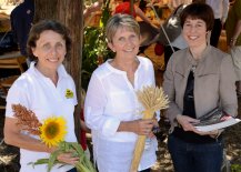 President of the ‘Taste of the Liverpool Plains’ organising committee, Carol Mackerras, Lyn Windsor (who celebrated her birthday at the event) and Regional Development Australia Northern Inland Food and Wine Project Officer, Kim-Trieste Hastings.