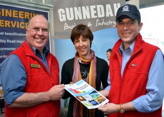Gunnedah Shire Council Economic Development & Tourism Manager, Chris Frend, RDA Northern Inland Snr Project Officer, Kim-Trieste Hastings and GSC Mayor, Cr. Adam Marshall.