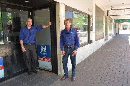 Regional Development Australia Northern Inland Executive Director Nathan Axelsson and RDANI’s Senior Research Economist David Thompson in front of an empty Armidale shopfront, typical of the region.