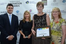 Technical Services Manager for Goldwind Australia, Steven Nethery presented a White Rock Wind Farm ‘Research and Education’ finalist trophy to HealthWise New England North West’s Fiona Strang, Anne Williams and Linda Foskey.