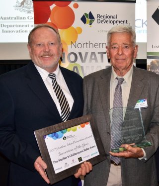 RDA Northern Inland Chair Russell Stewart and the final Innovation of Year recipient Michael Mailler for the Mailler’s Chillamurra Solar Farm, Boggabilla in 2017.