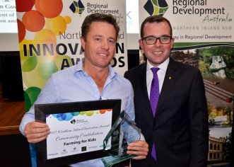Nick Pearce from Rabo Bank who accepted the Farming For Kids Community Contribution Awards from Member for Northern Tablelands the Hon. Adam Marshall.