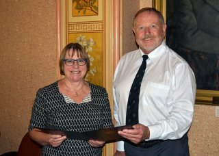 UNE Vice-Chancellor and CEO Professor Annabelle Duncan with AGCAP Co-ordinator Russell Stewart.